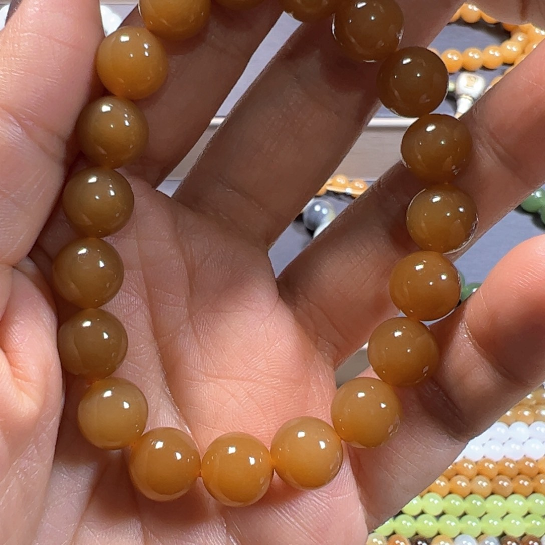 和田玉手链未镶嵌哈*哥