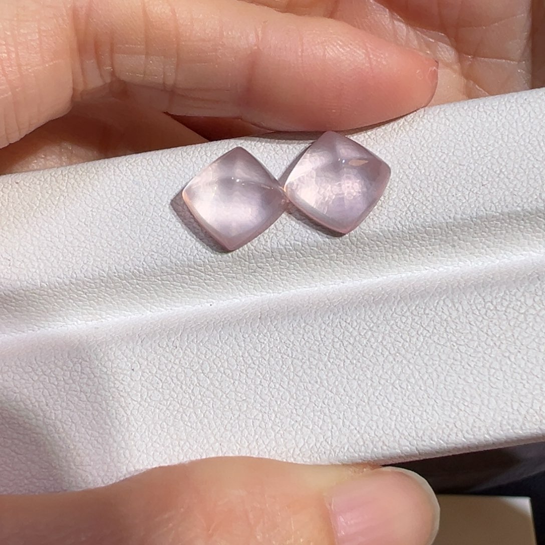 芙蓉石珠宝半成品未镶嵌8.8ct两颗