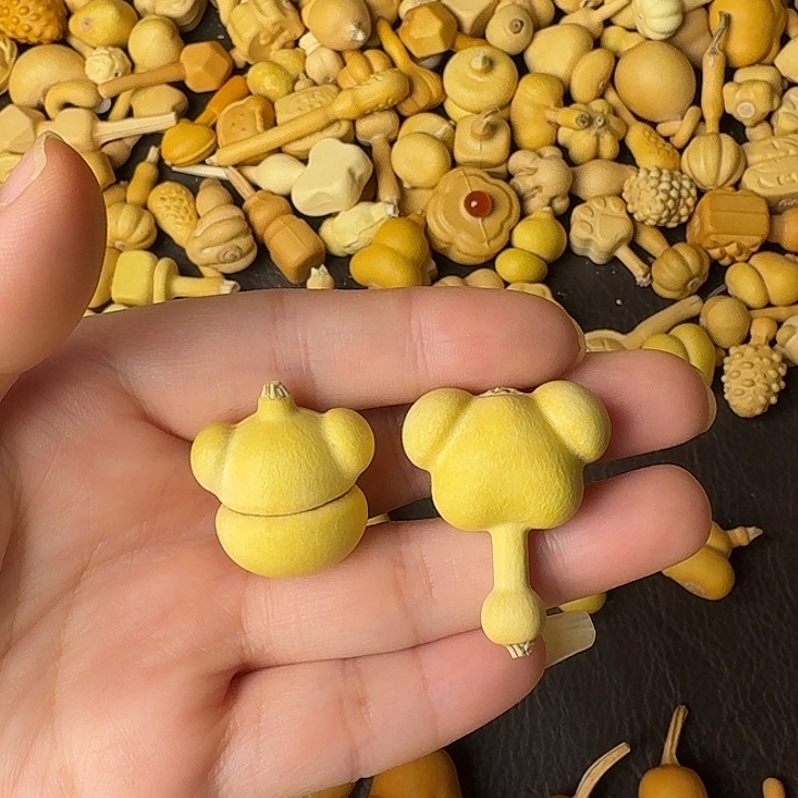 和***菌葫芦笙是最可爱了哈哈好想