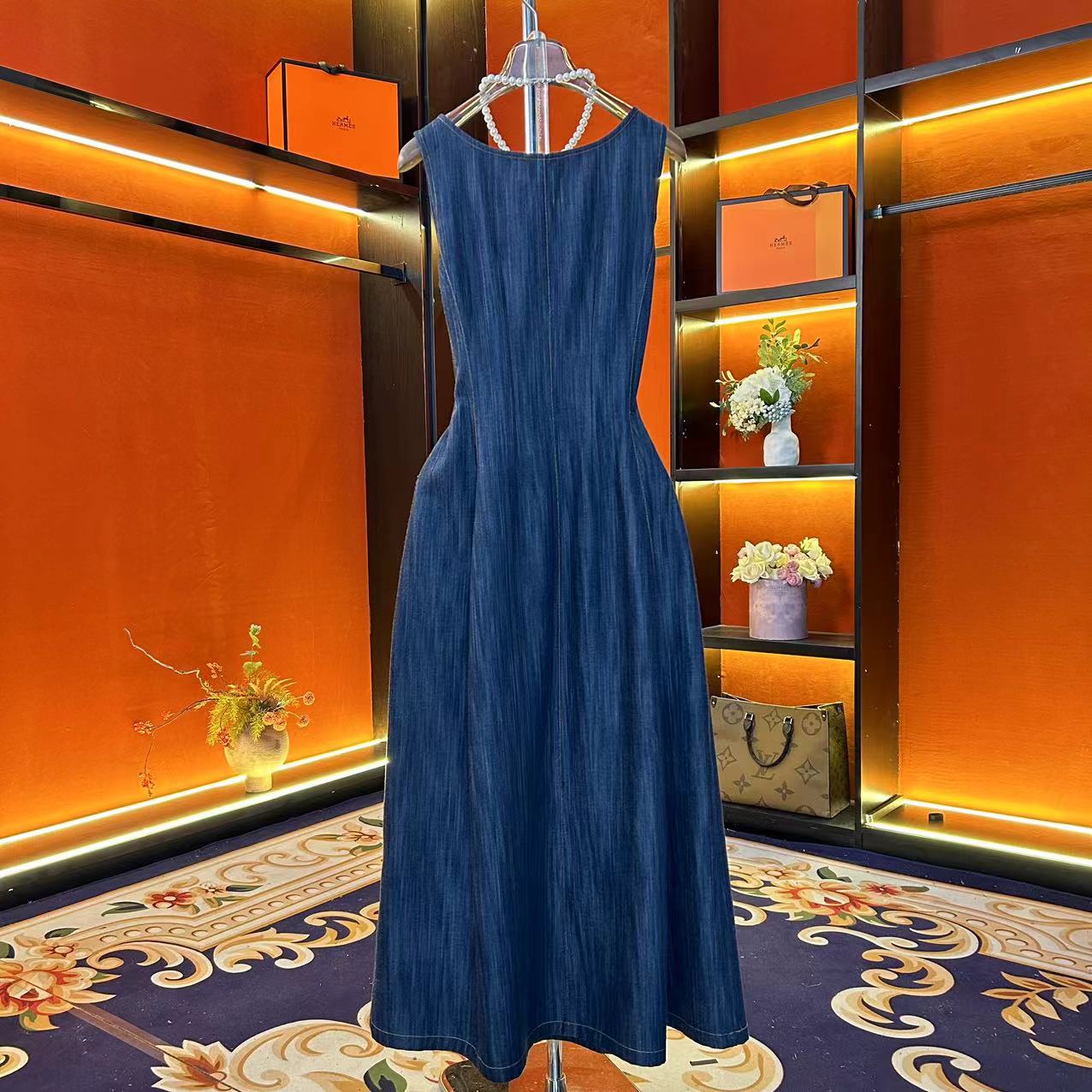 roiltrou原创设计简约纯色修身牛仔连衣裙ZA1525112755