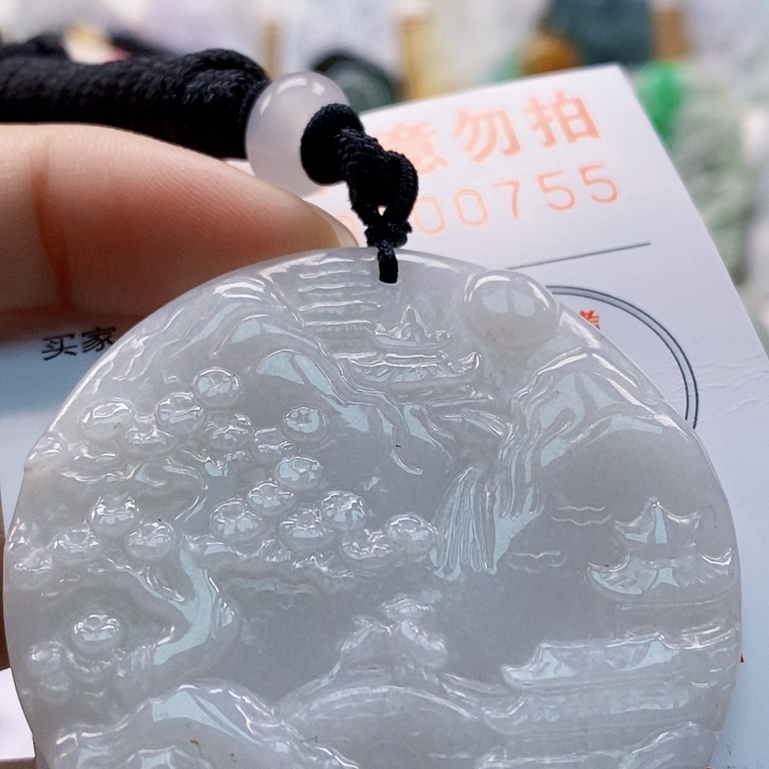 吊坠(不含链)未镶嵌翡翠