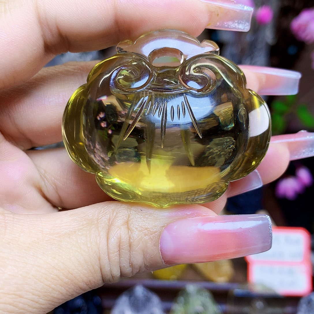 未镶嵌颈饰水晶，