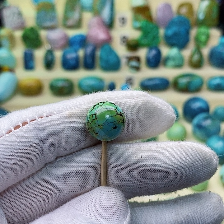 绿松石配饰未镶嵌