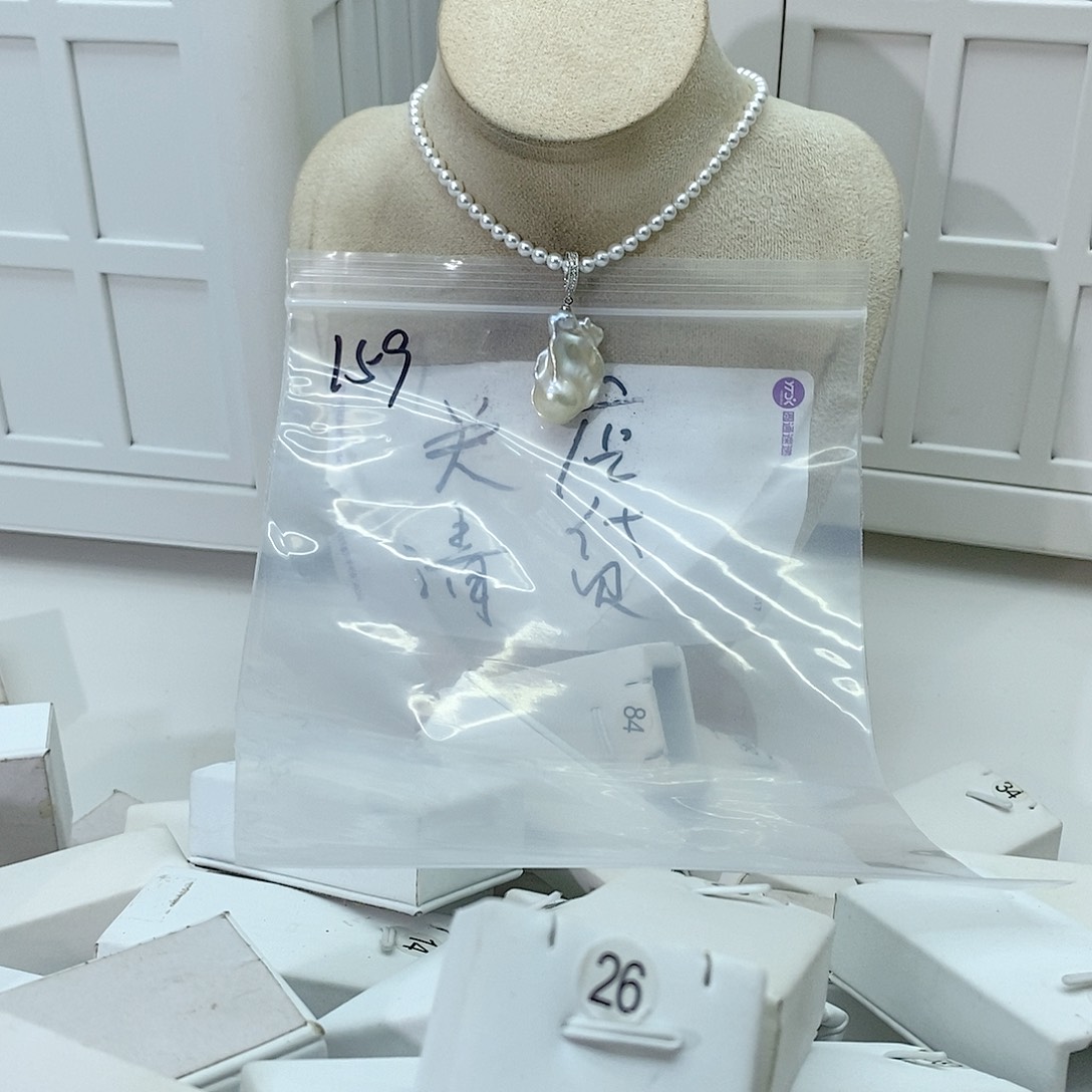 淡水珍珠颈饰合金