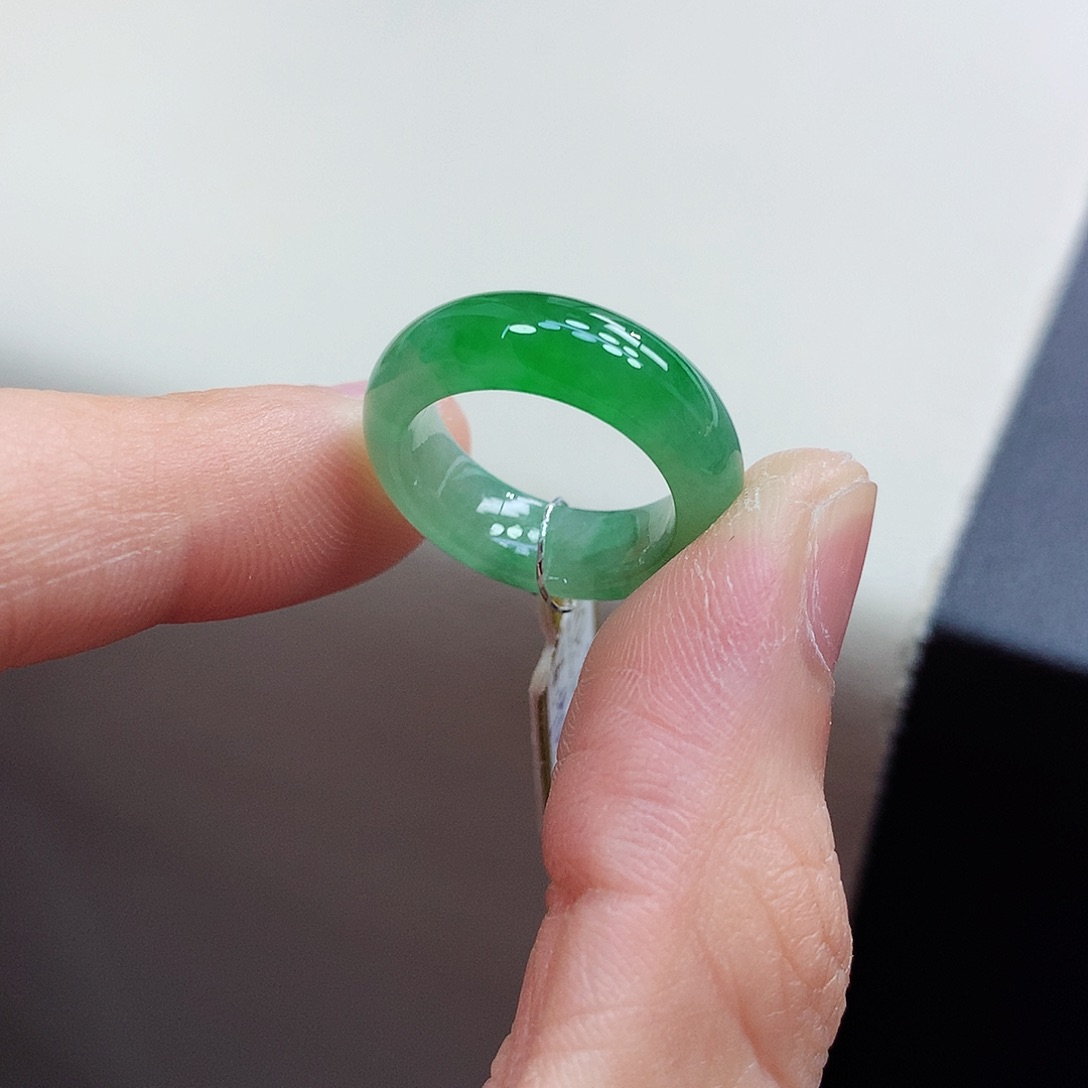 翡翠戒指未镶嵌8号