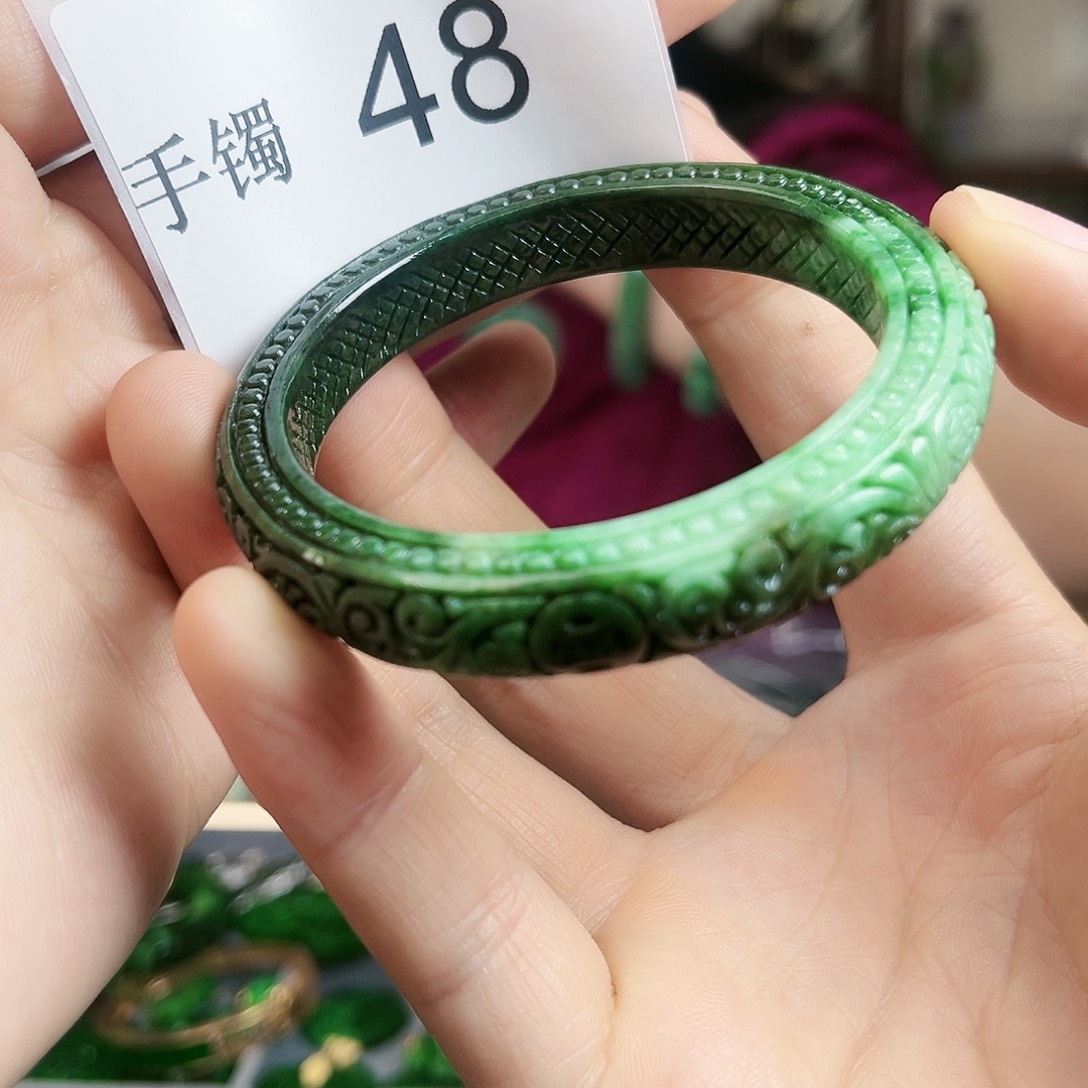 翡翠手镯未镶嵌手镯54.5