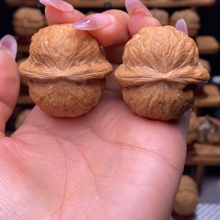 文玩核桃把件牛魔王76