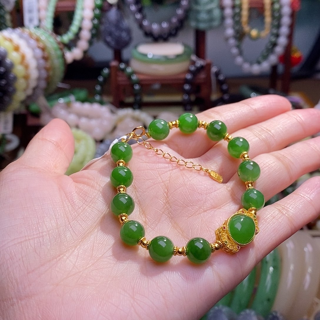 和田玉福利补贴碧玉辣阳绿手链银镶未镶嵌