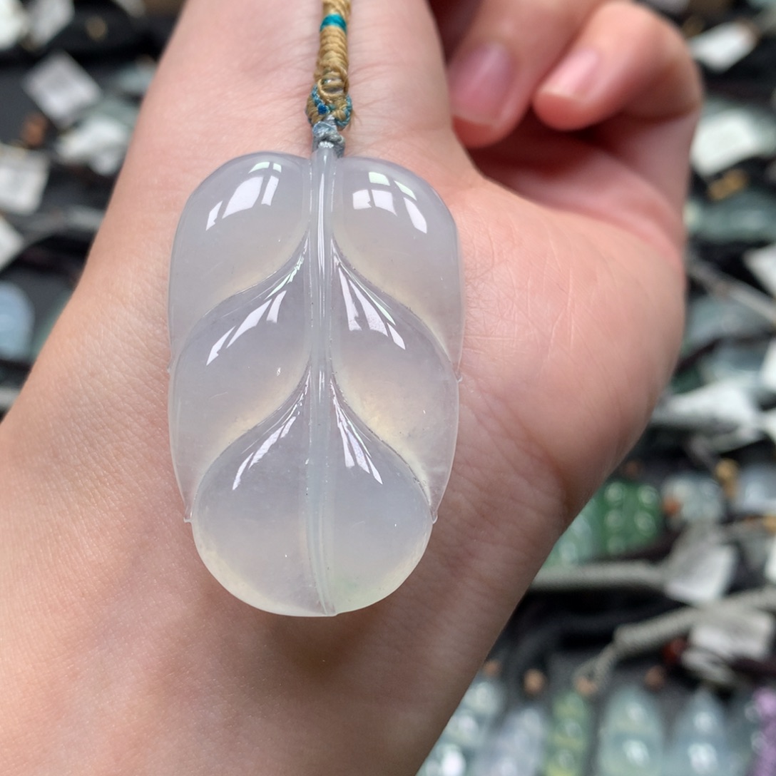 翡翠颈饰未镶嵌00000000000