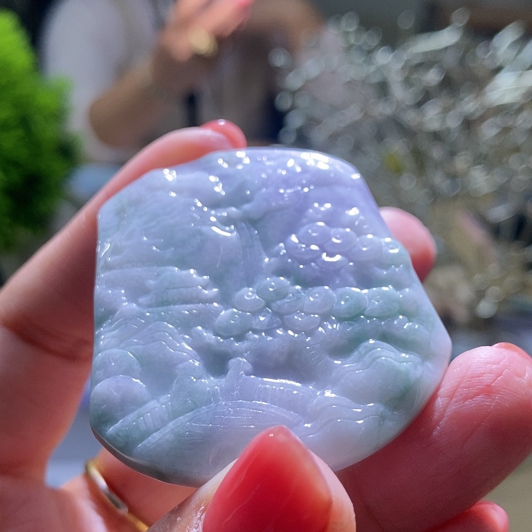 【闪购商品】翡翠颈饰未镶嵌山水