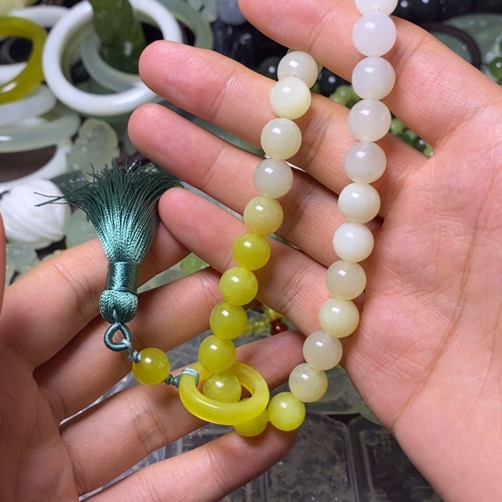 岫玉岫玉颈饰未镶嵌