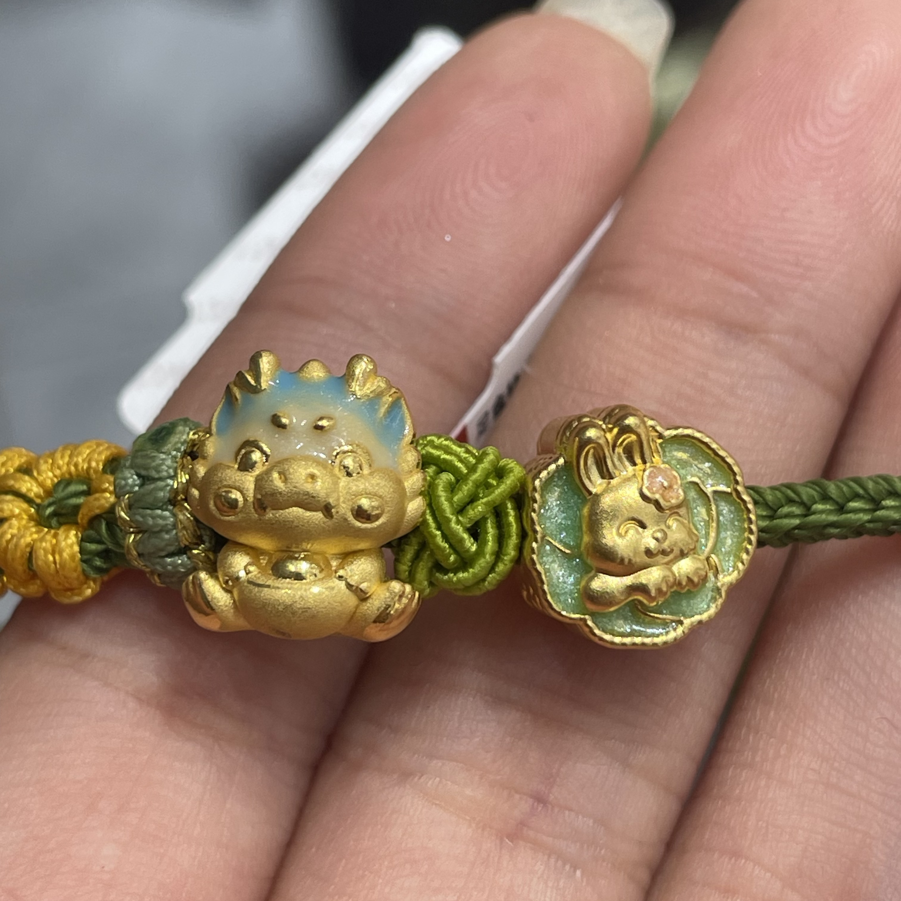 周大生足金吊坠腕美