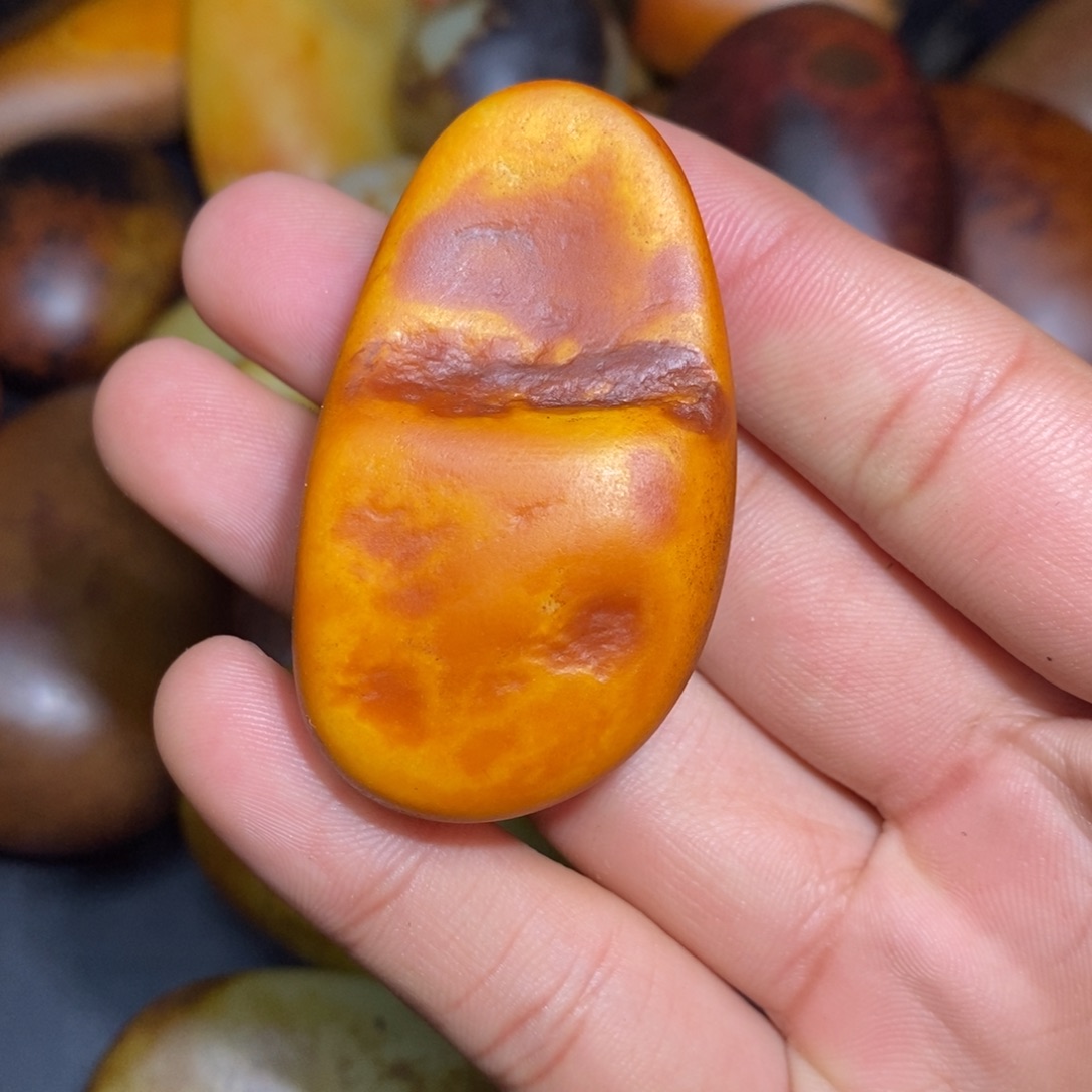 和田玉未镶嵌珠宝奇石