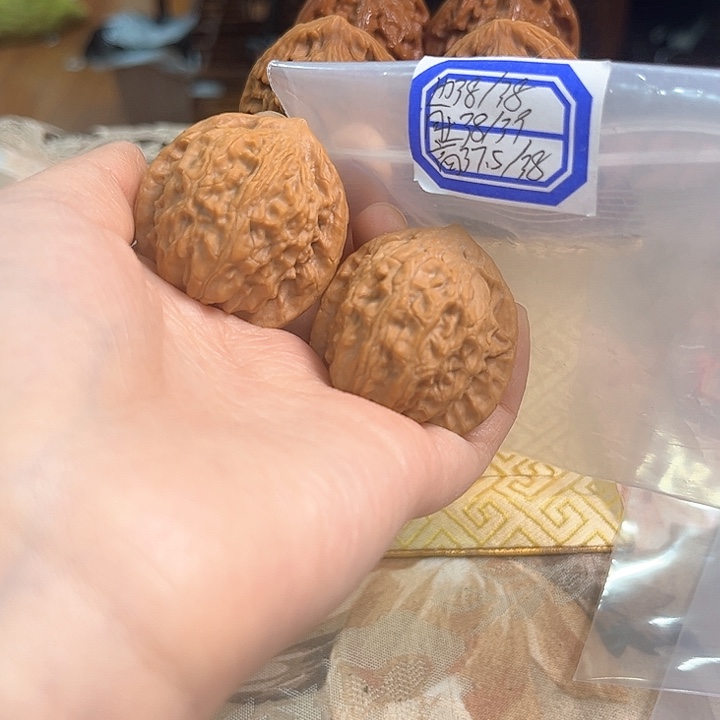 文玩核桃把件罗家沟