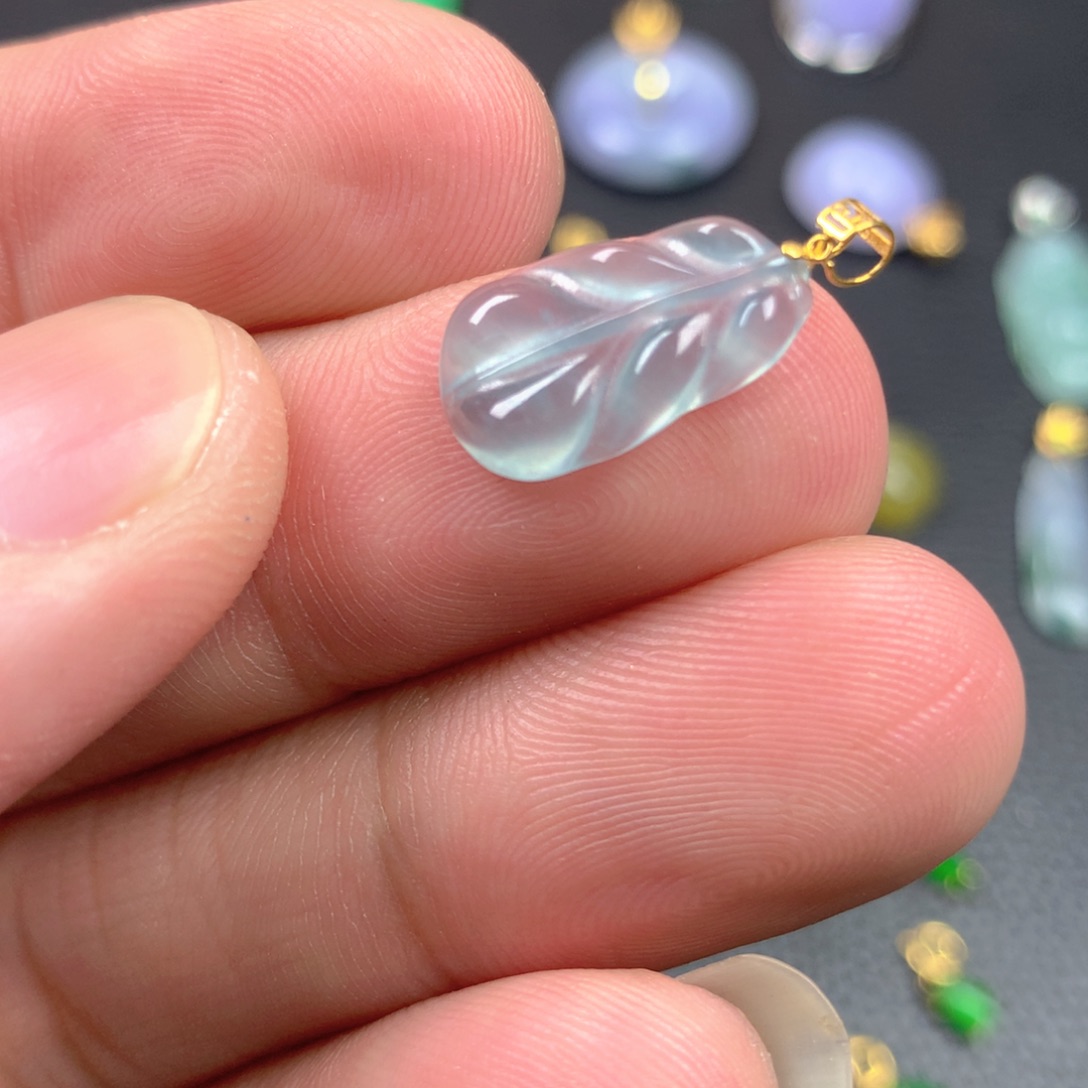 【闪购商品】翡翠18K金镶嵌颈饰翡翠