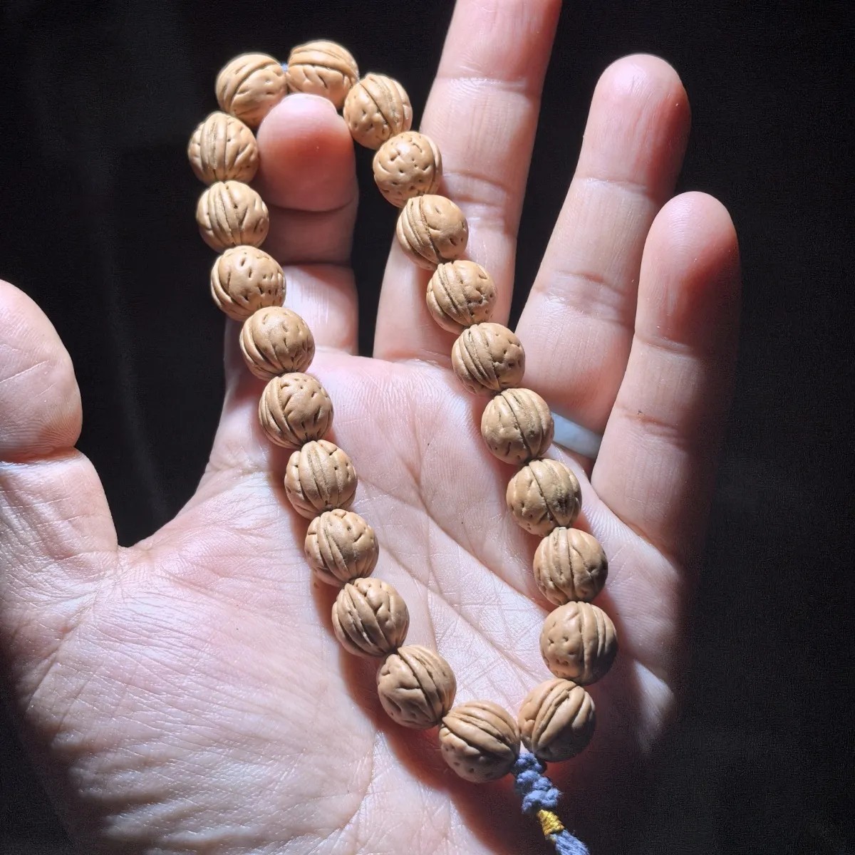 精品东北野生桃核手串文玩小胡桃手串