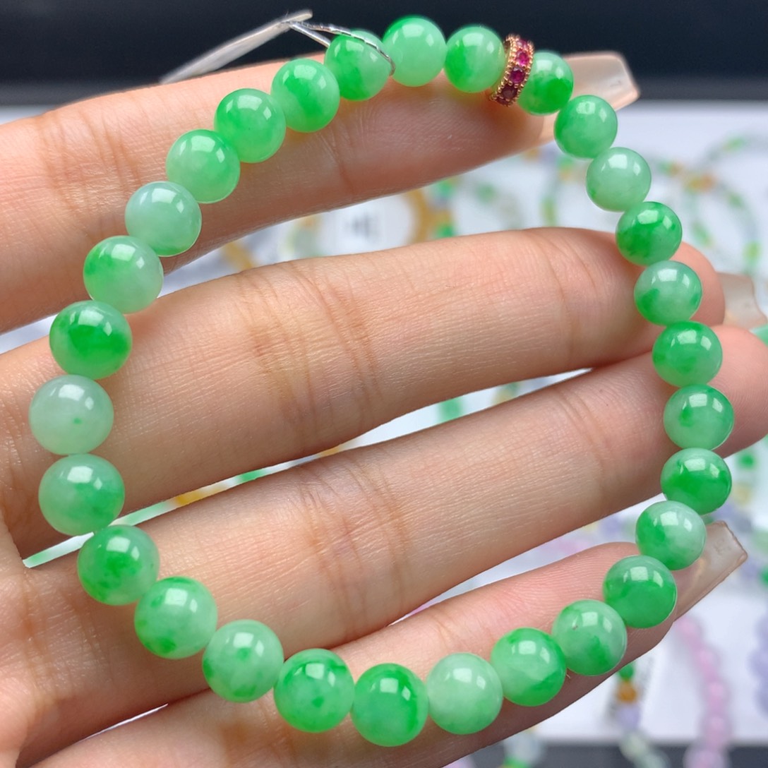 未镶嵌翡翠手链卡