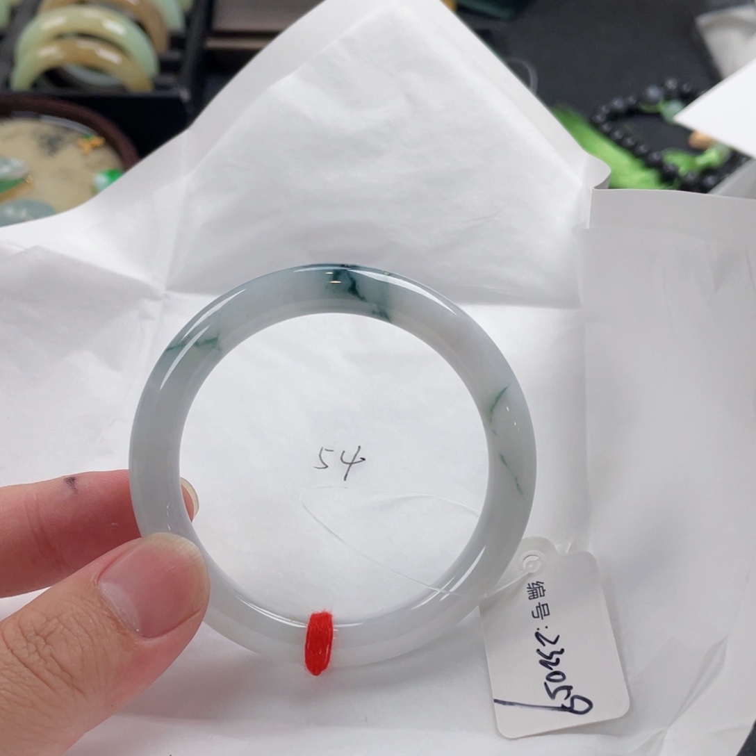 翡翠手镯未镶嵌54圆条