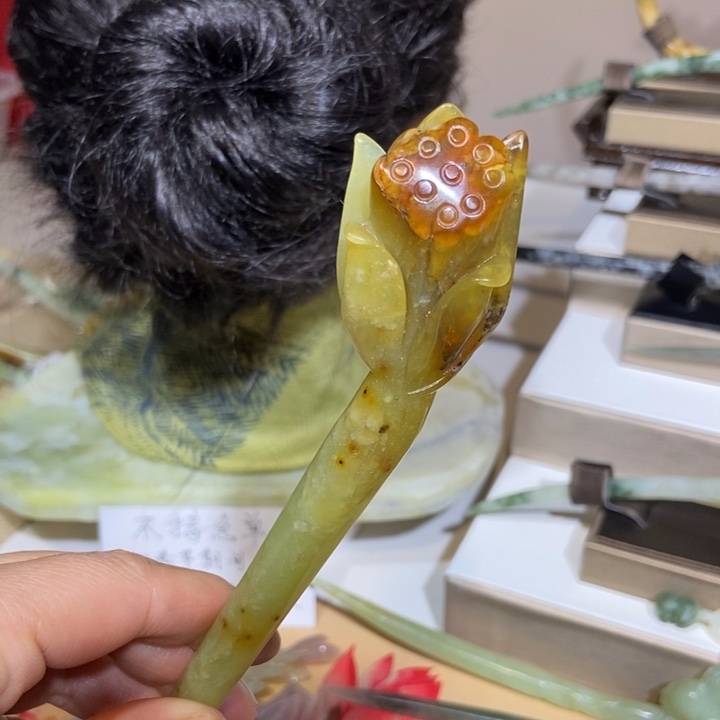 蛇纹石玉发饰未镶嵌