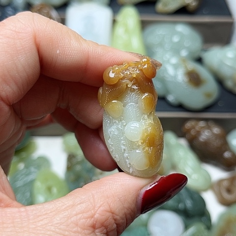 和田玉颈饰未镶嵌?****?