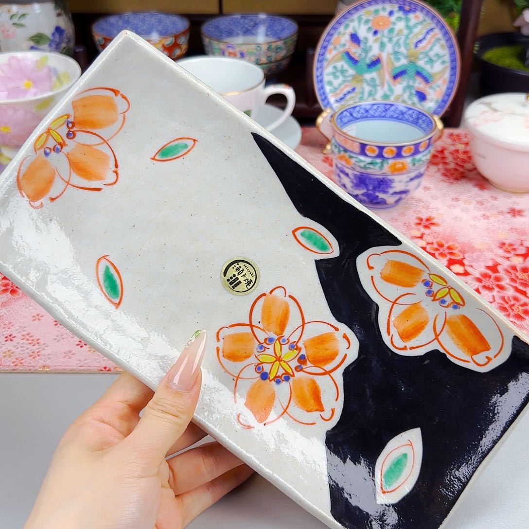 你家茶具瓷器好美！