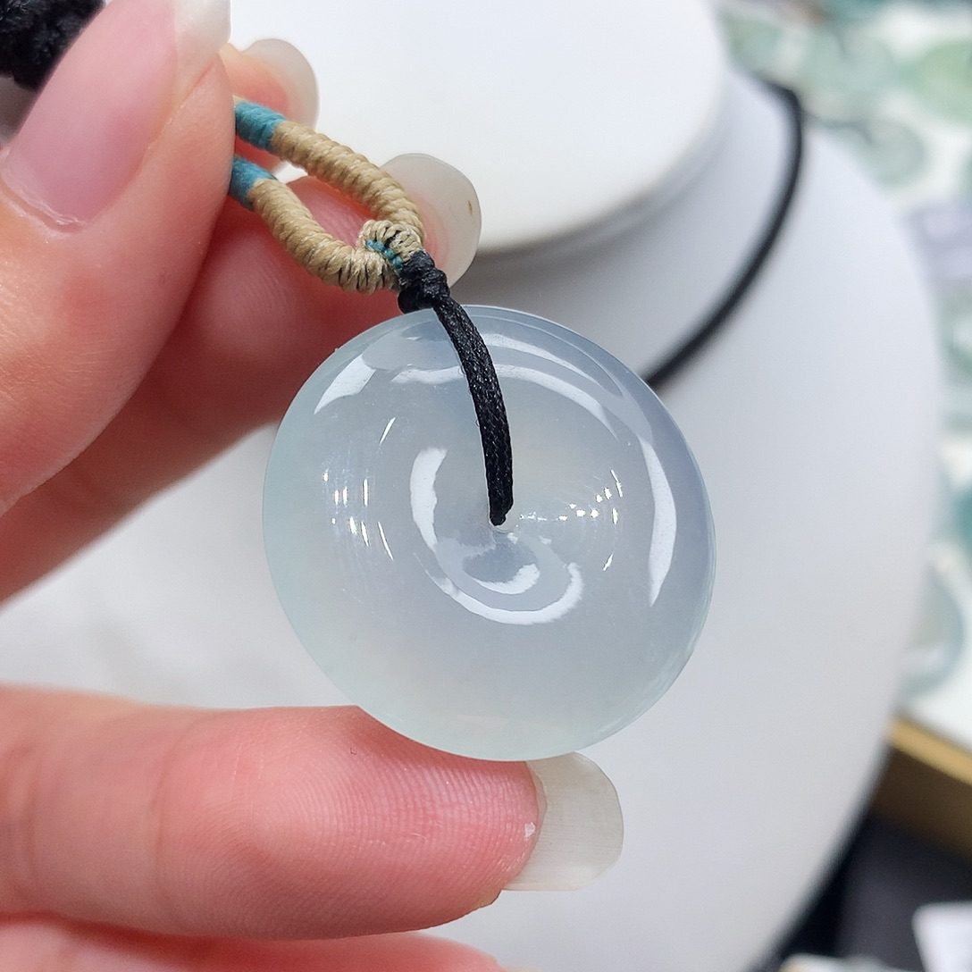 翡翠未镶嵌胸饰翡翠28，26/5.6