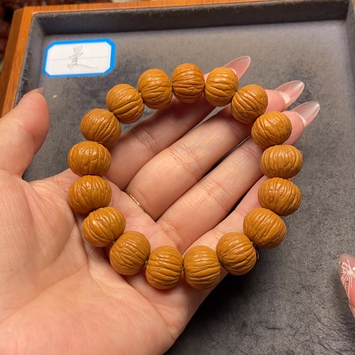 猴头核桃吊坠菩提