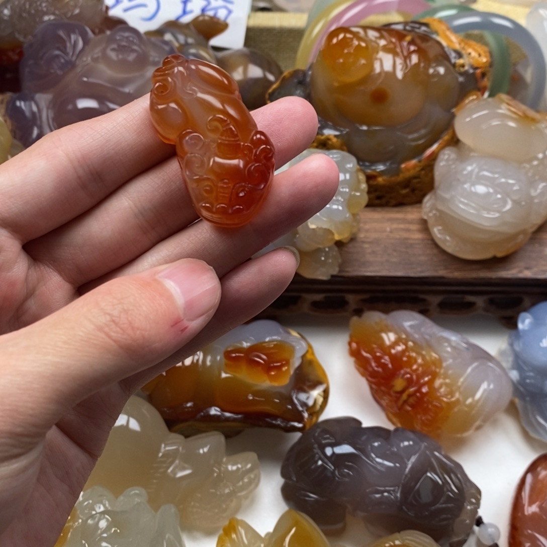 玛瑙/玉髓未镶嵌颈饰