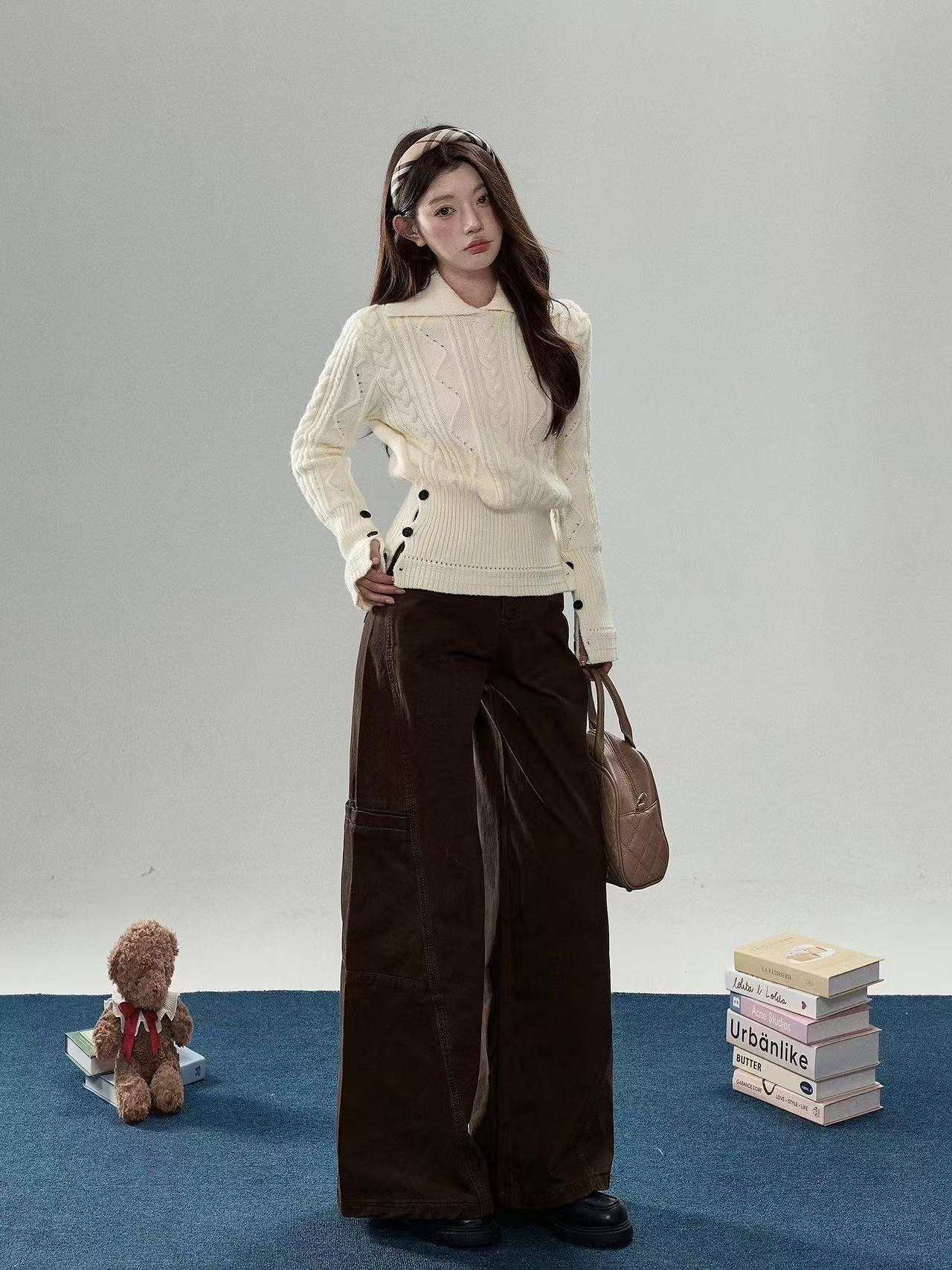 秋冬气质氛围感收腰压褶长袖可单穿翻领毛衣