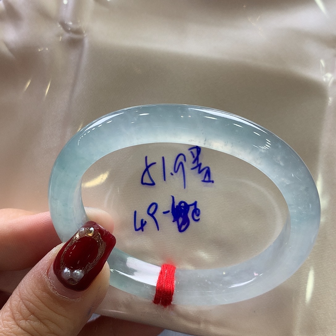 翡翠未镶嵌手镯51贵妃