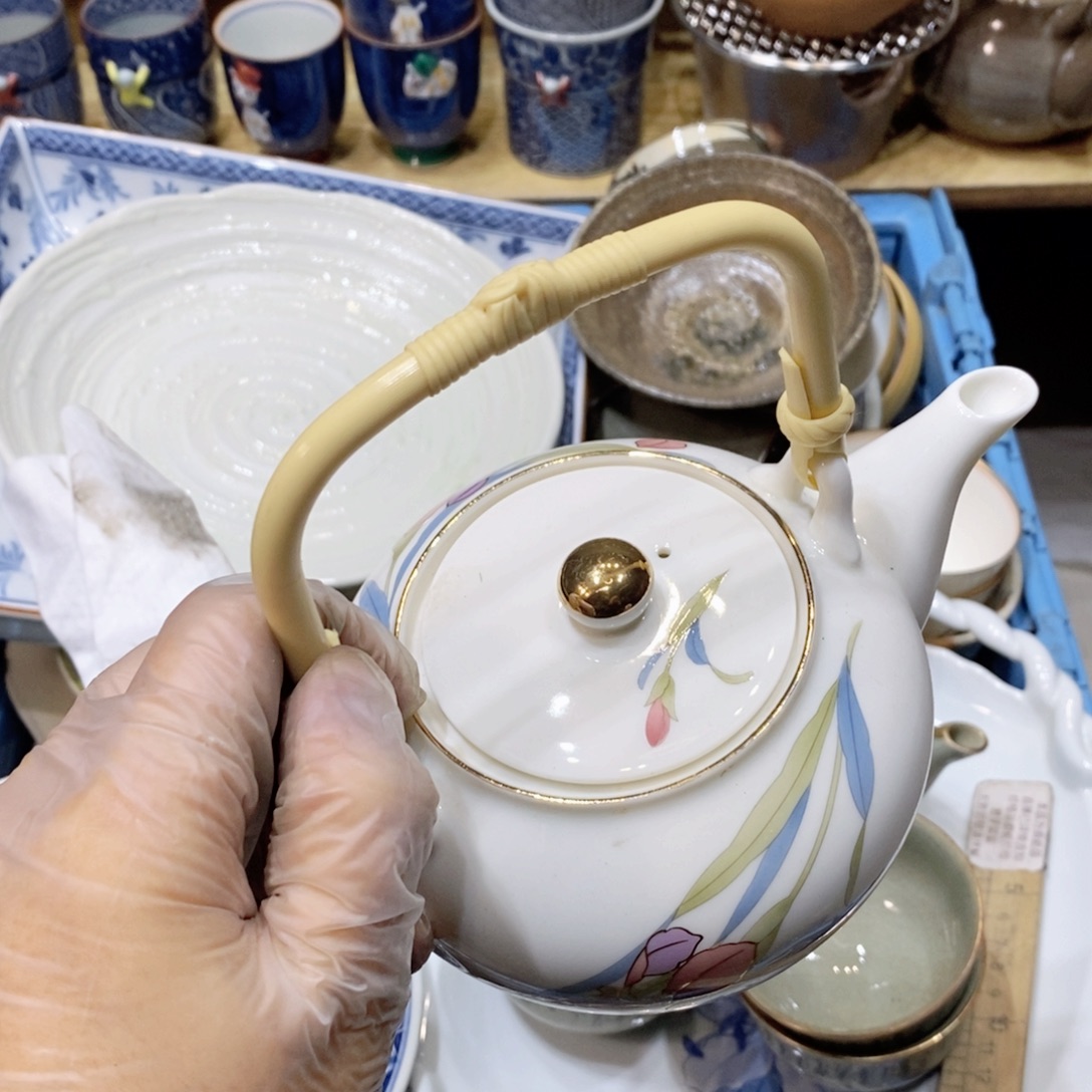 吉***王瓷片哈哈哈哈哈哈哈哈哈哈