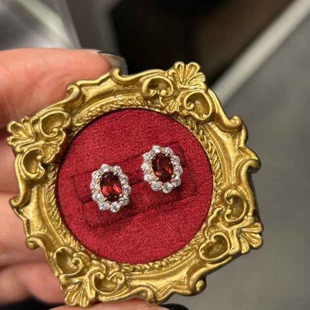 S925石榴石耳钉4544