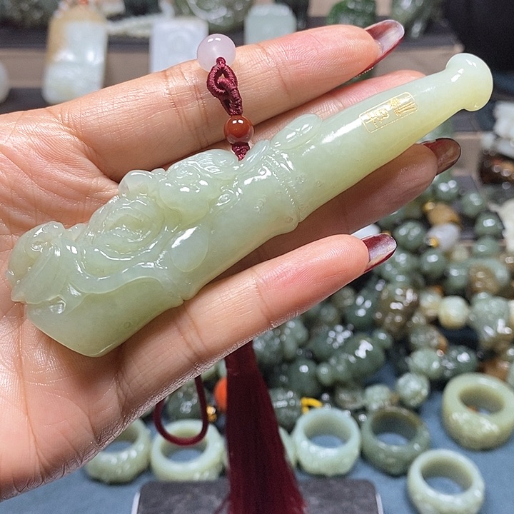 和田玉挂件未镶嵌