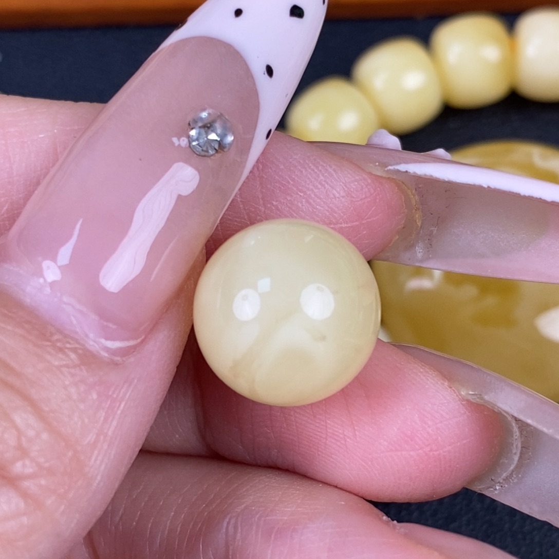 琥珀未镶嵌珠宝奇石239