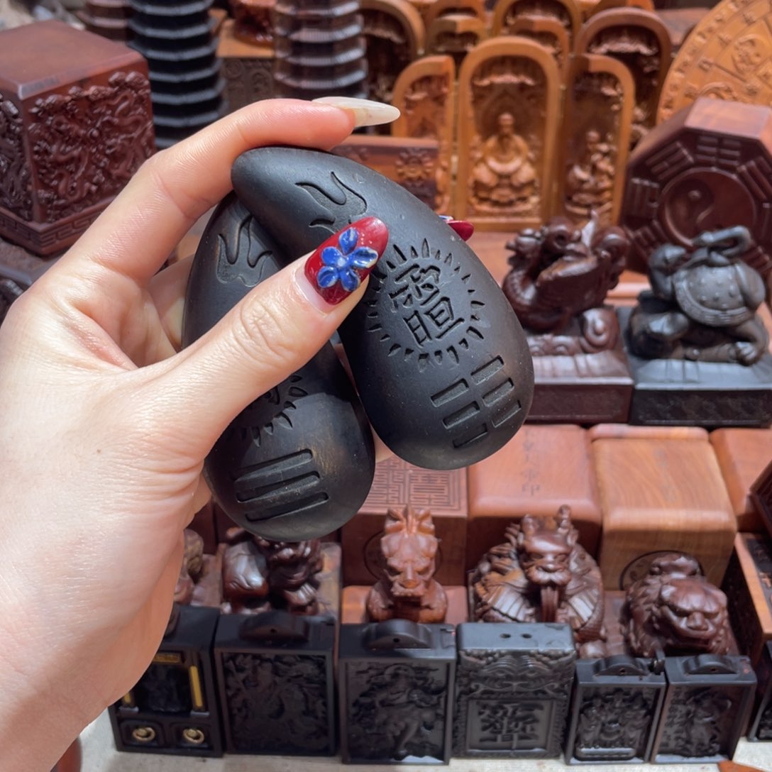 开***尹木枣木玉化9公分日月款圣杯➕说明书