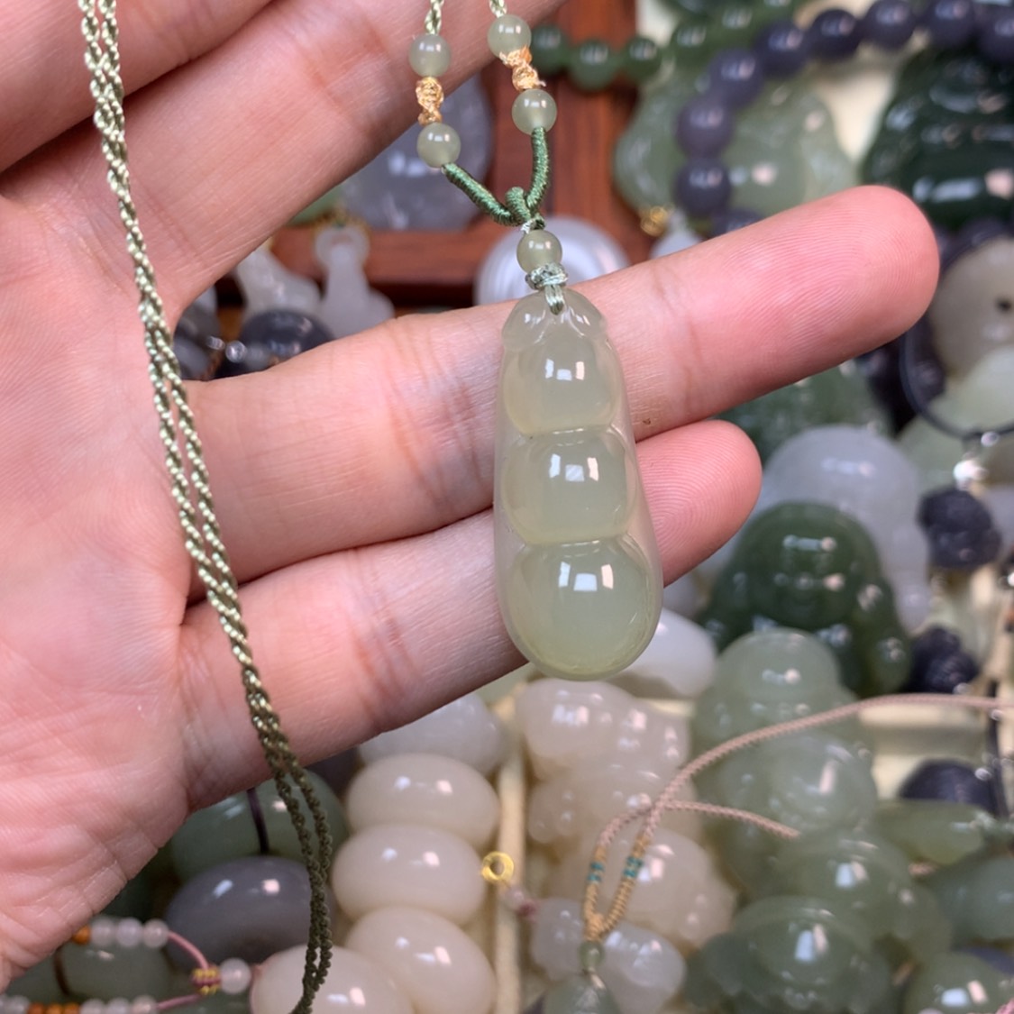 【闪购商品】颈饰未镶嵌和田玉