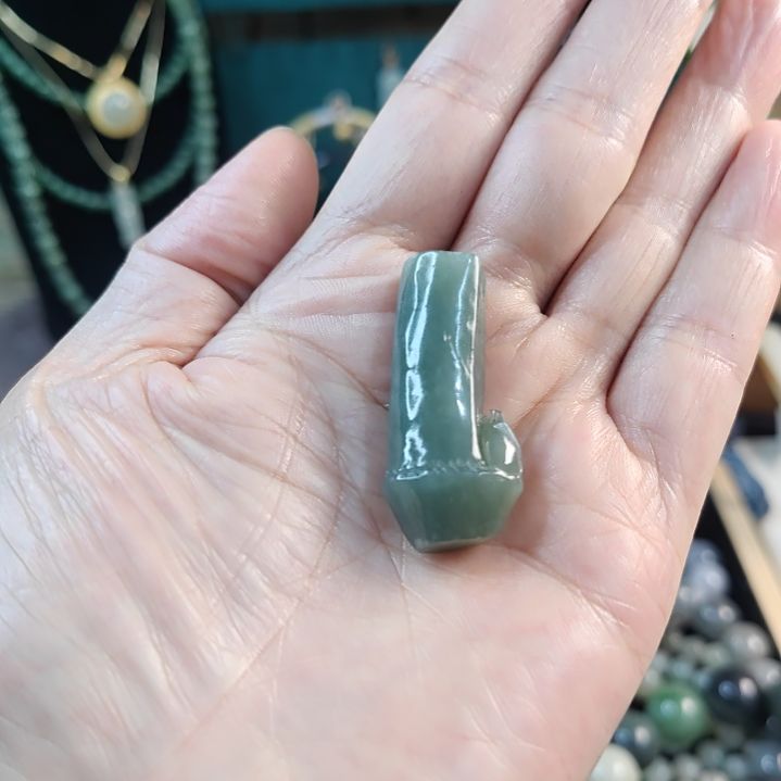 和田玉（青玉）未镶嵌颈饰