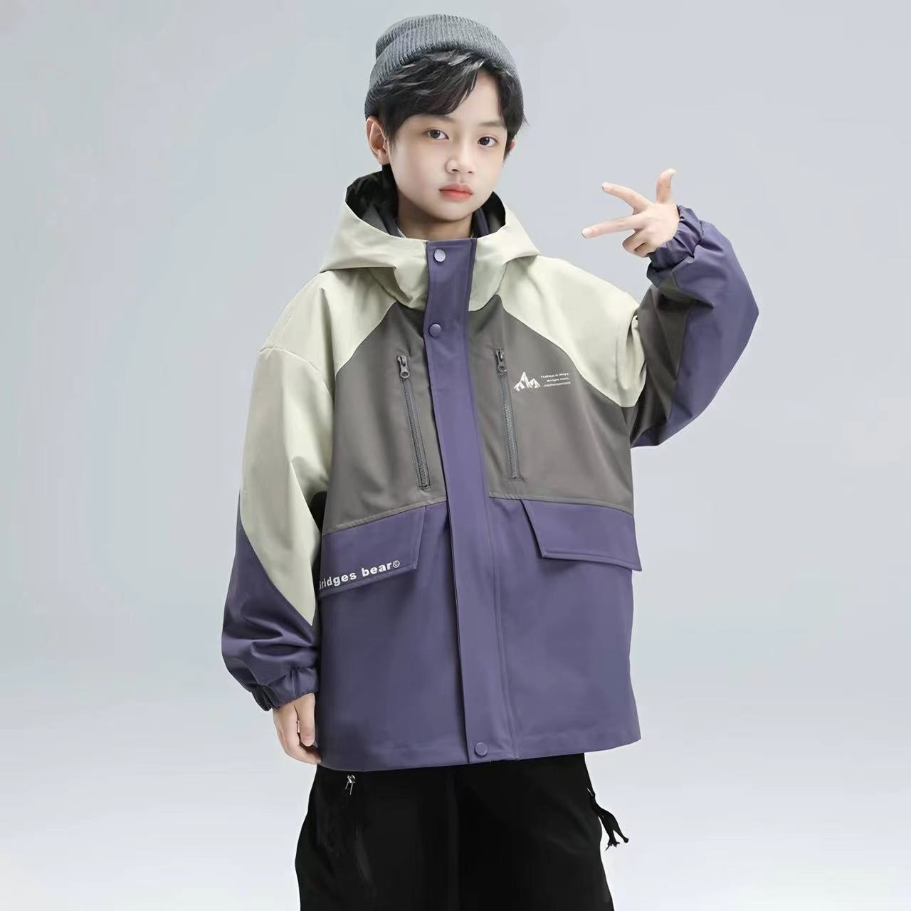 痞帅冲锋衣～新款春秋季中大童男孩冲锋衣帅气炸街连帽风衣