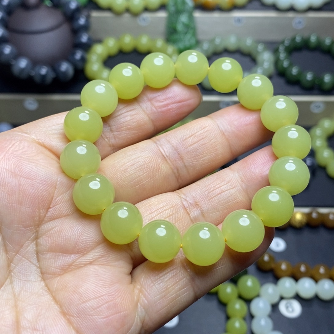 和田玉未镶嵌手串