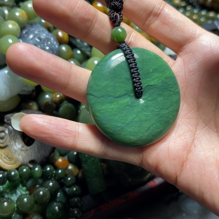 和田玉（碧玉）未镶嵌颈饰