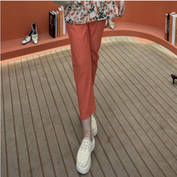 K005春夏新款洋气减龄降温冰离子大码裤子