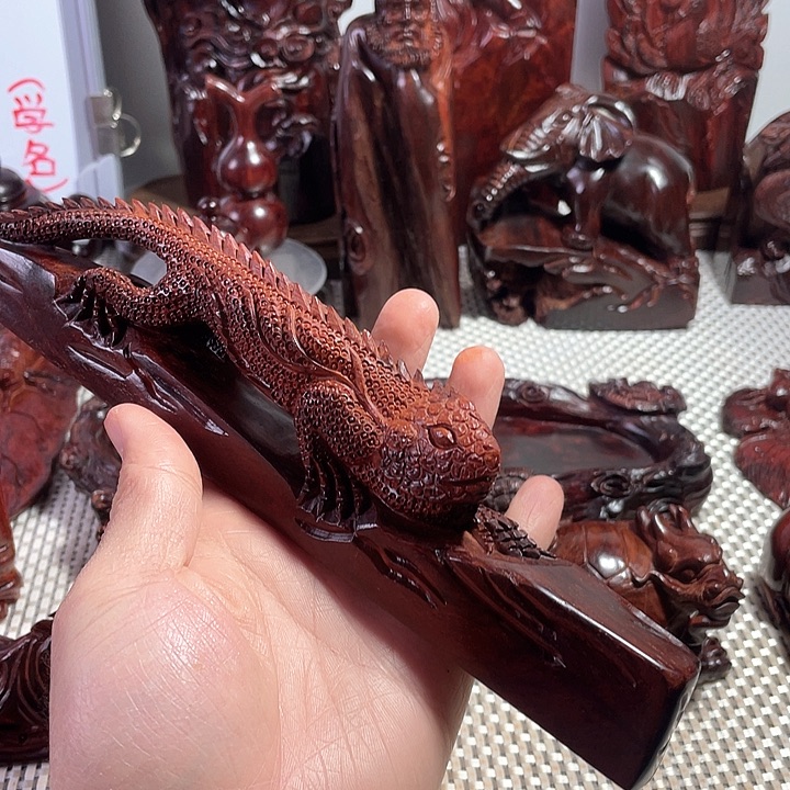 小***魔印度小叶紫檀蜥蜴