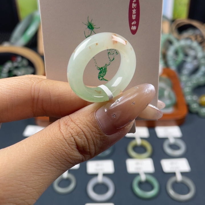 翡翠未镶嵌戒指天然