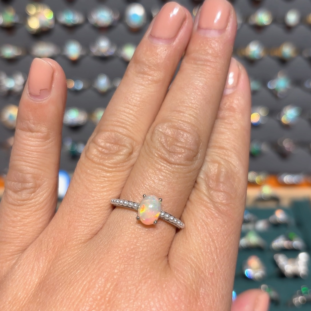 欧泊戒指银S925镶嵌欧泊戒指