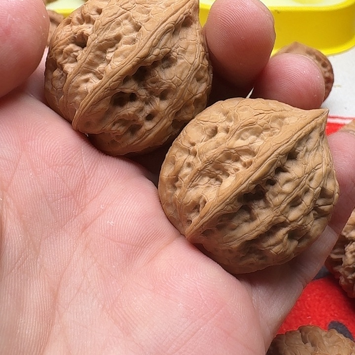 文玩核桃吊坠眼镜蛇