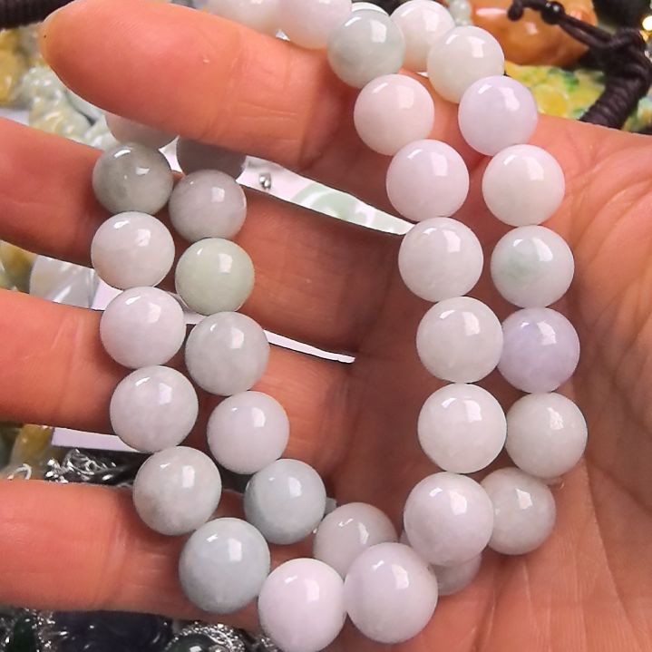 翡翠颈饰未镶嵌手串