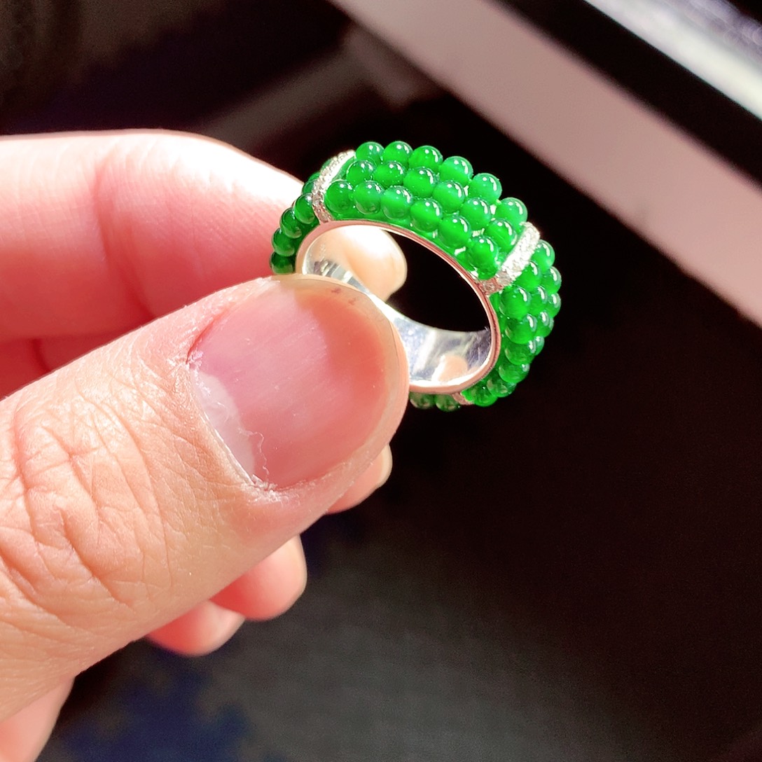 翡翠手链未镶嵌1111111111111