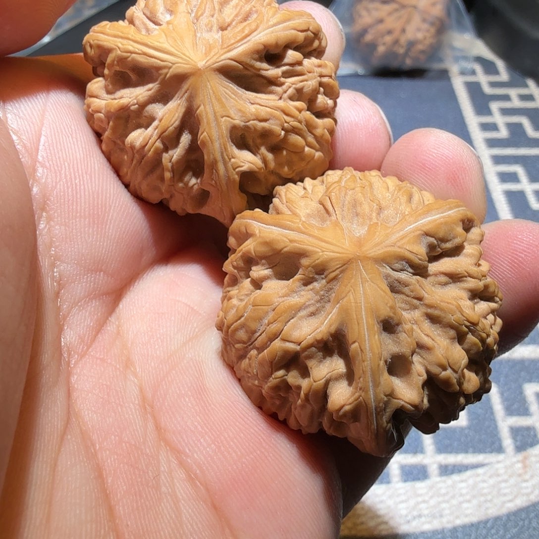 文玩核桃把件沿*.御龙