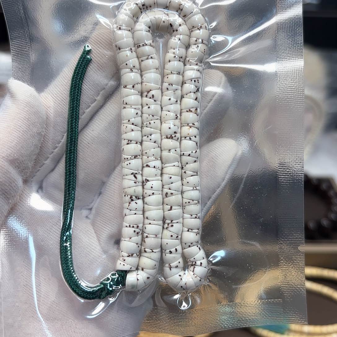 星月菩提吊坠开播漏原白大肠卡6散星超油润超好玩