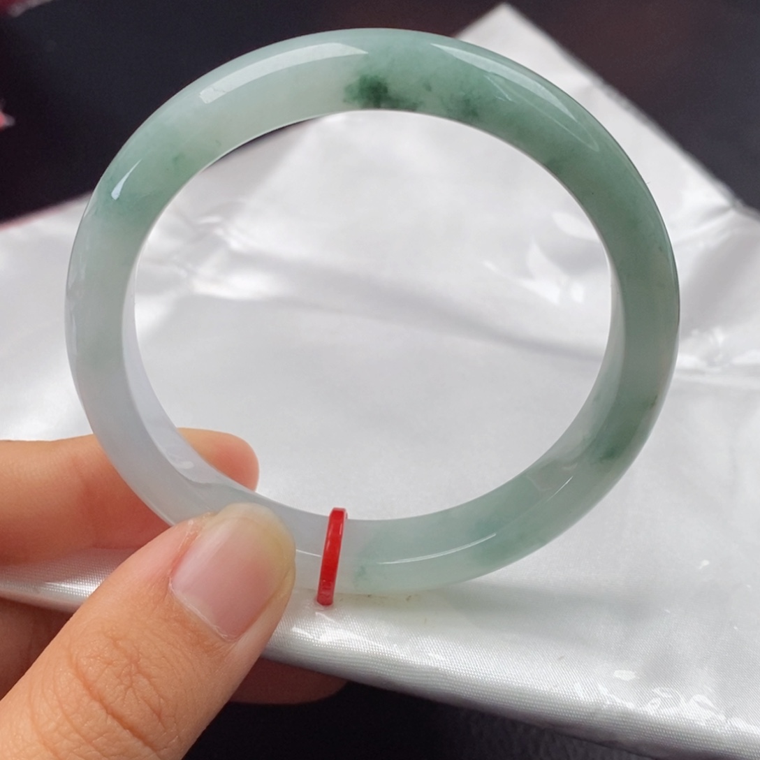 翡翠未镶嵌手镯5455圈